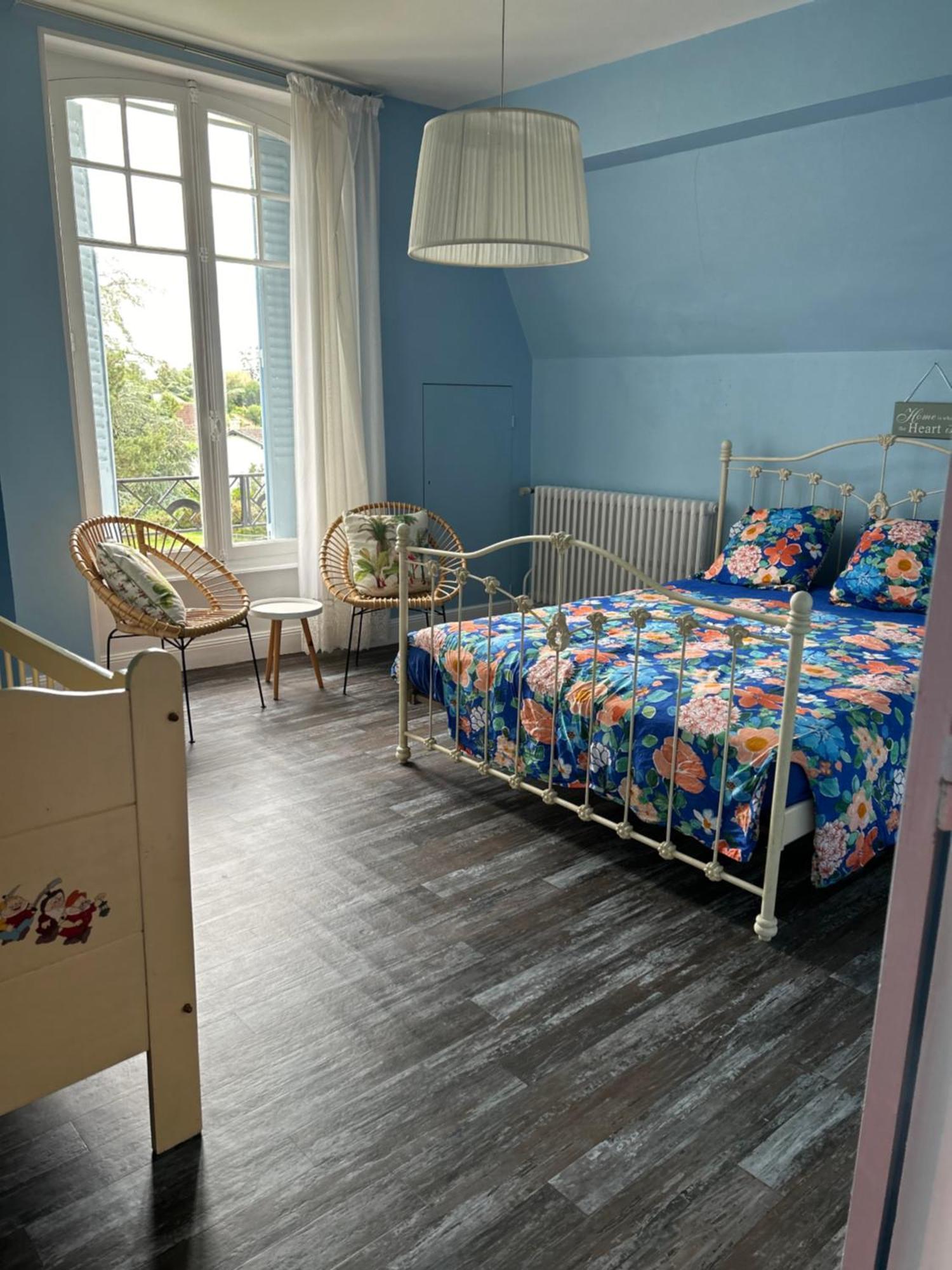 Holiday Home Villa Castel Marie Louise Néris-les-Bains Exterior photo